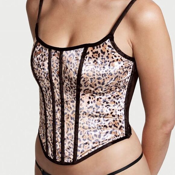 Victoria’s Secret VERY SEXYVelvet Corset